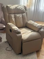 Elektrischer Relax&Vibrationsmassagesessel mit Aufstehhilfe