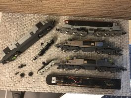 N Bastlerteile: Lok-Gehäuse, Fahrgestelle uvm. (54)