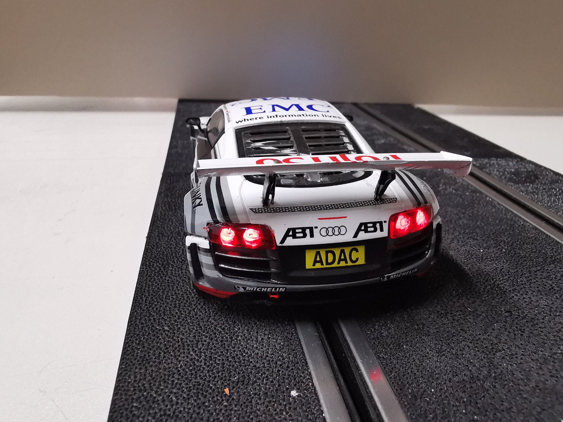 Ninco Piste: Ninco Digital Audi R8 DTM  mit Licht – Usato da Winterthur venduto da Lonpos1 8