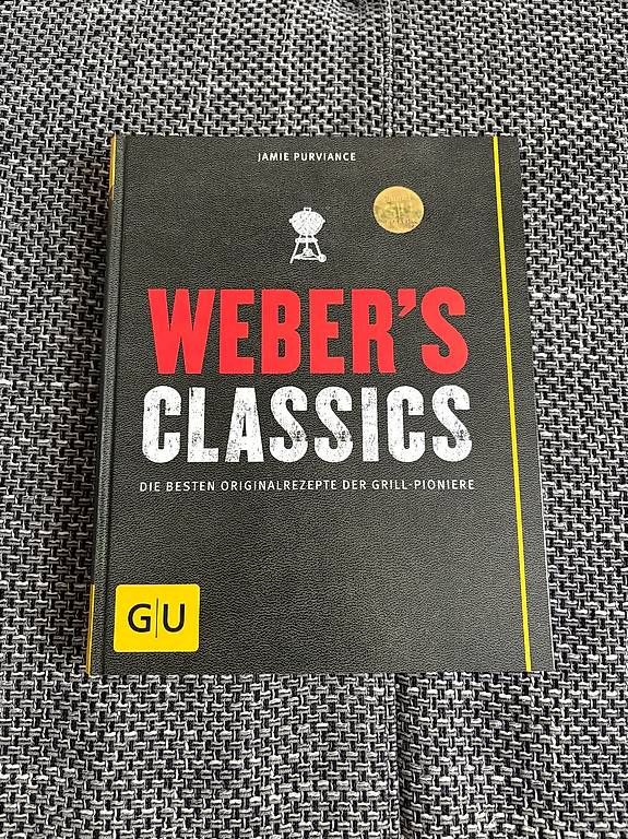 Bücher: Webers Classics Grillbuch – Gebraucht aus Gunzwil von M9