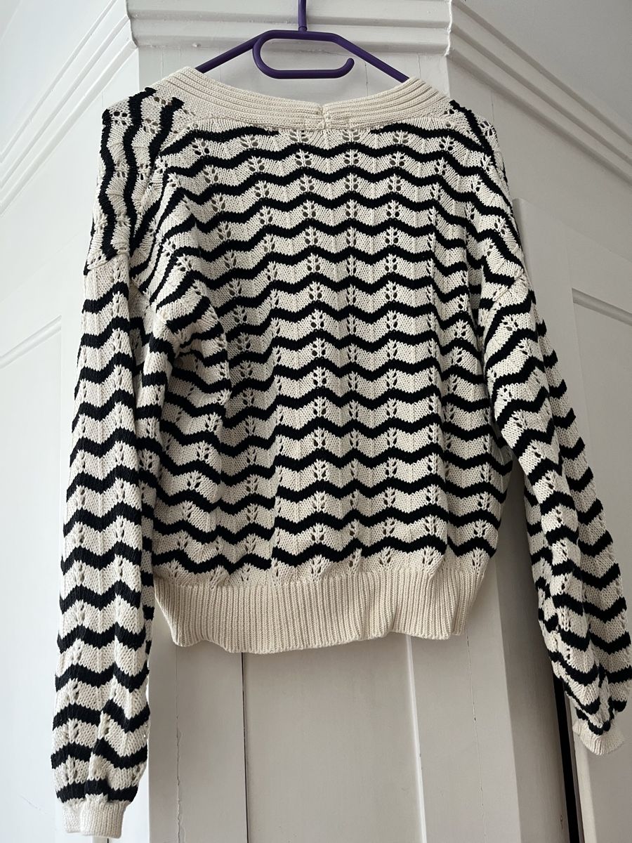 Stradivarius Pulls & Sweat-shirts: Stradivarius Cardigan – Neuf (Voir description) à Zürich par Closetbesties 2