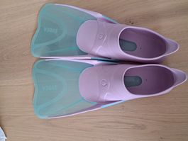 Badeschuhe / Schwimmflossen von Subesa, Gr. 27-30!