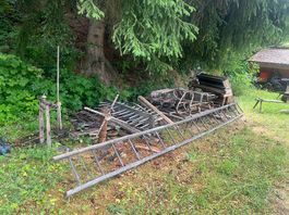 DON  anciens outils et objets rustiques en bois