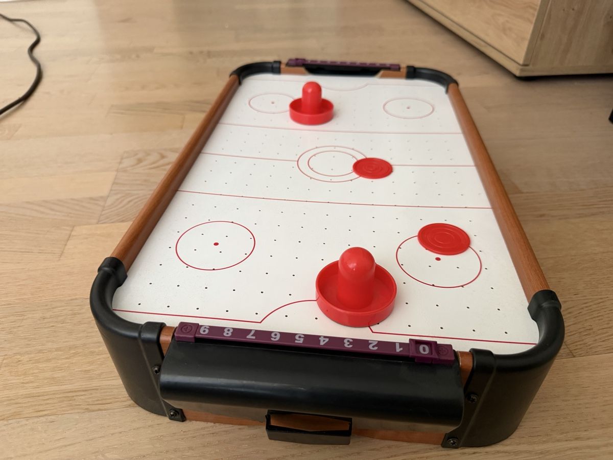 Jouets: Mini Air Hockey Tisch – D'occasion à Liestal par AdiAdi99 2