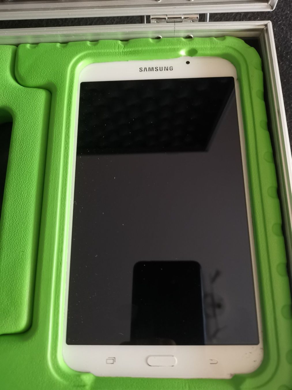 Tutti gli attrezzi: Diagnosegerät  Rameder Connect  mit Tablet neu! – Nuovo (secondo la descrizione) da Goldach venduto da Top-Shops 2