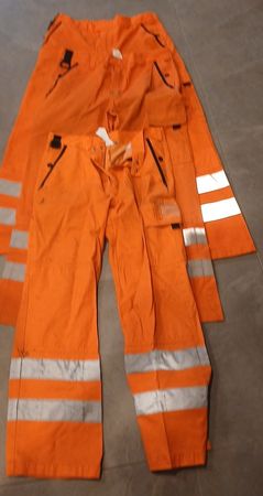Arbeitshosen Grösse 42 orange mit Reflektoren 3 Stk.