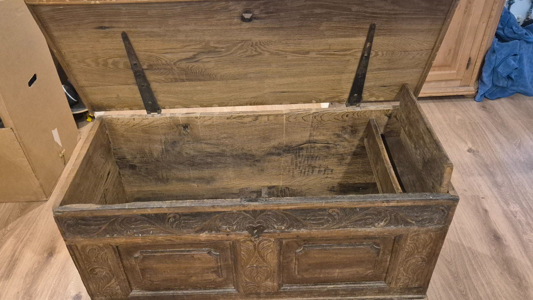 Coffres: Antike Holztruhe – D'occasion à Wetzikon ZH par phleuen01 2