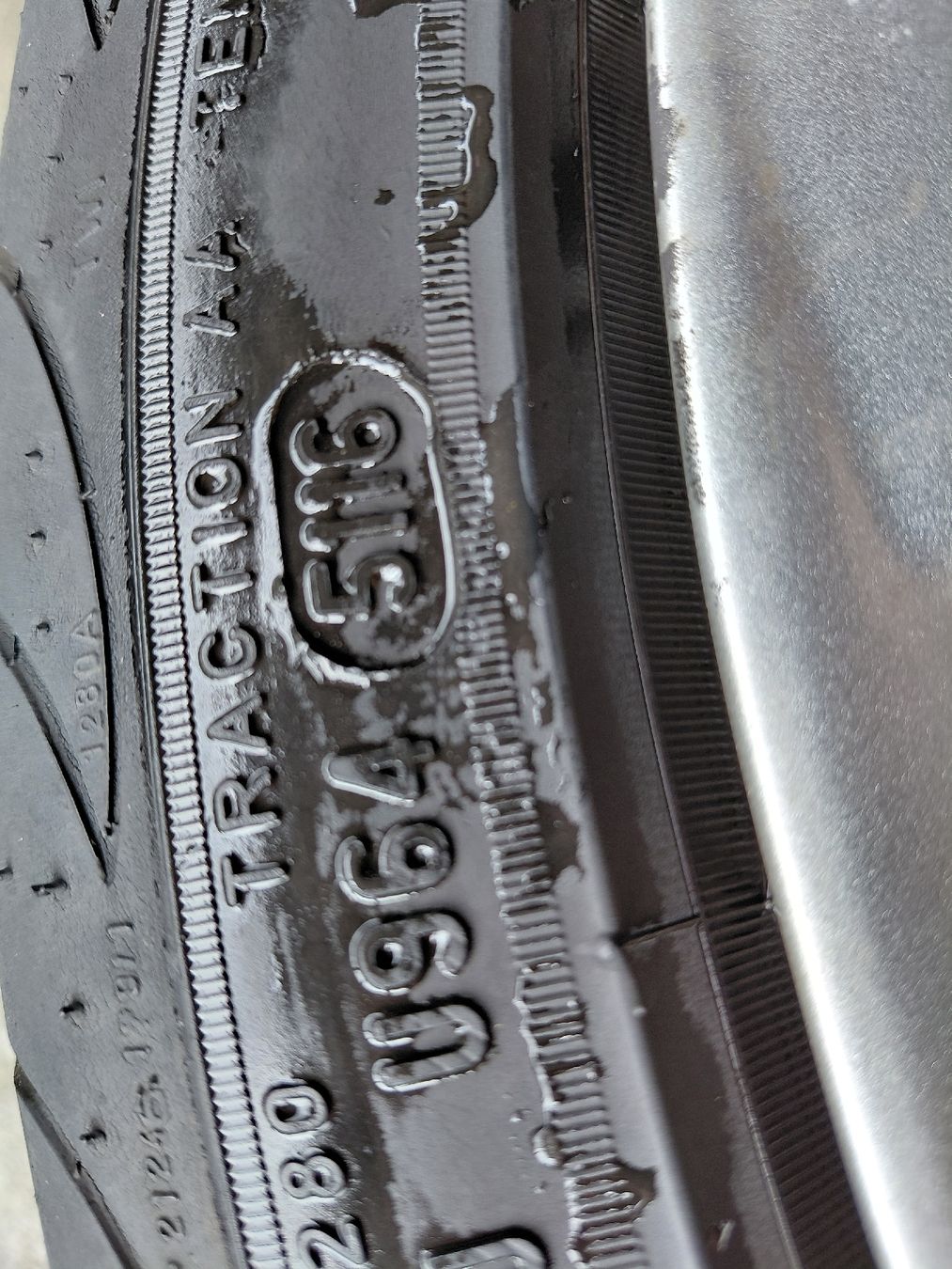 Pneus & Roues: Autoreifen – D'occasion à Winikon par eli_msh9 9