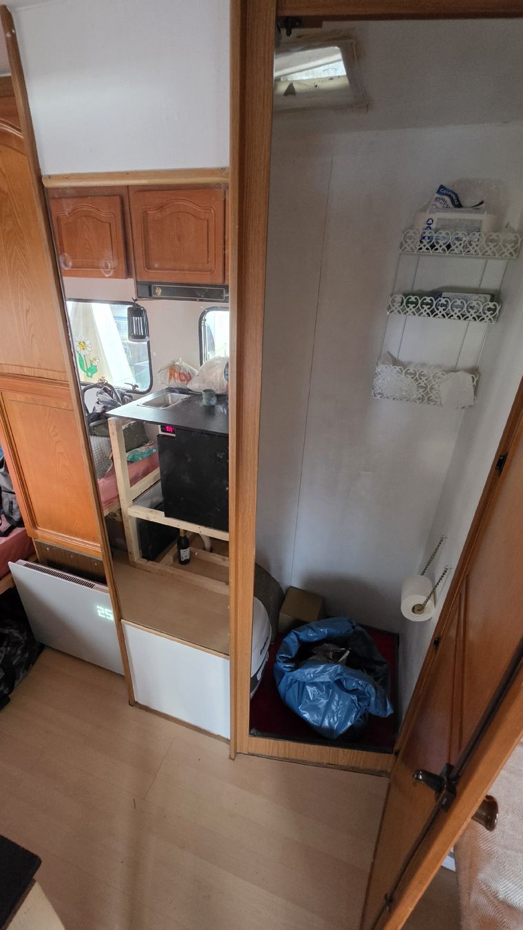 Knaus Veicoli da campeggio: Wohnwagen Knaus Azur 425 – Usato da Glattbrugg venduto da F_J 6