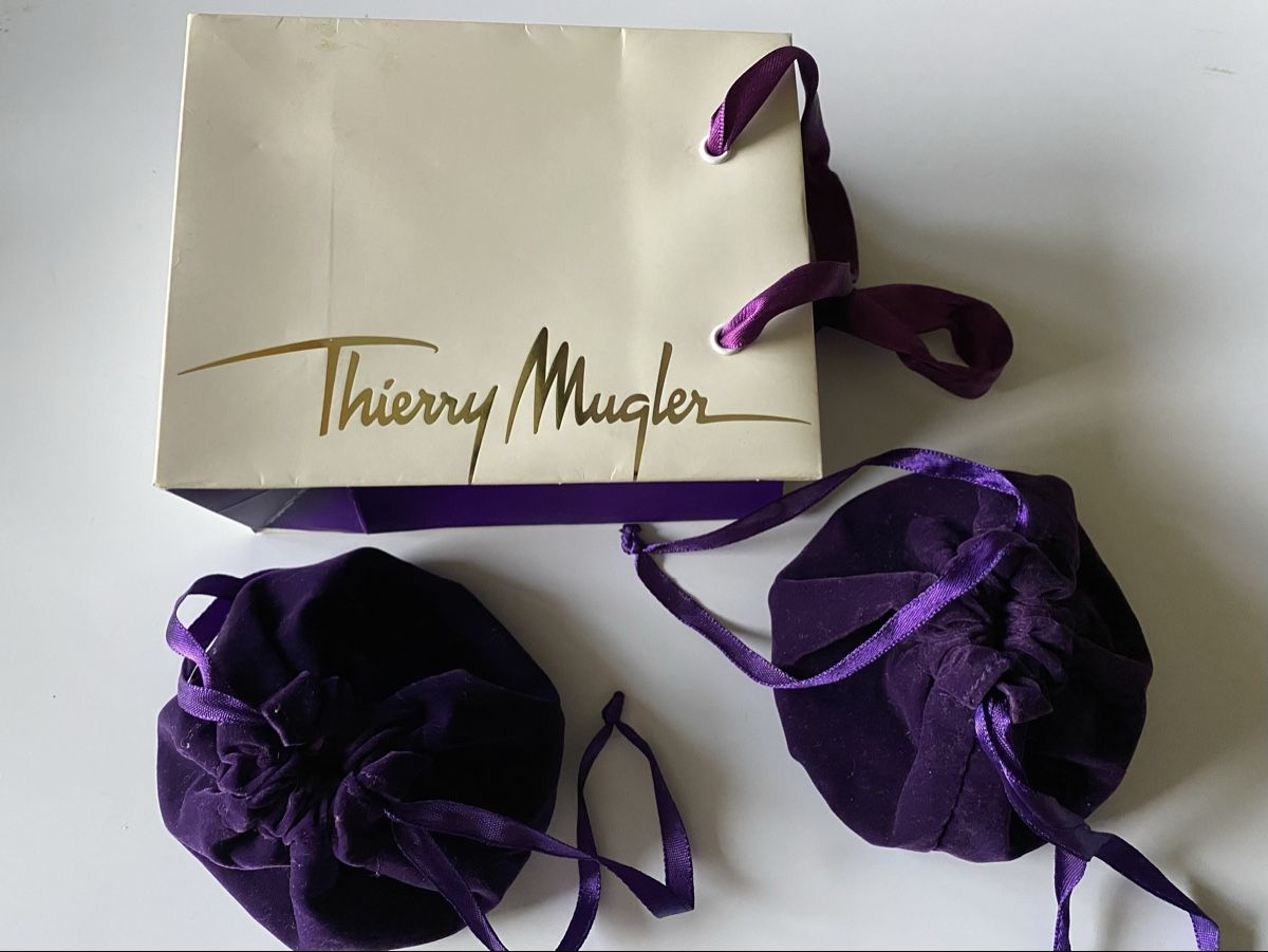 Altri gioielli: Bijoux Alien de Thierry Mugler – Nuovo e nell'imballaggio originale da Bouveret venduto da wes_7zll 1