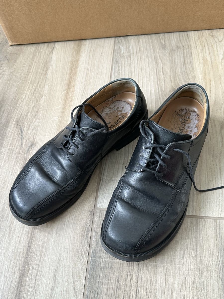 Helvesko Chaussures hommes: HELVESKO Herrenschuhe, Gr. 42 – D'occasion à Bürglen UR par Amdeko