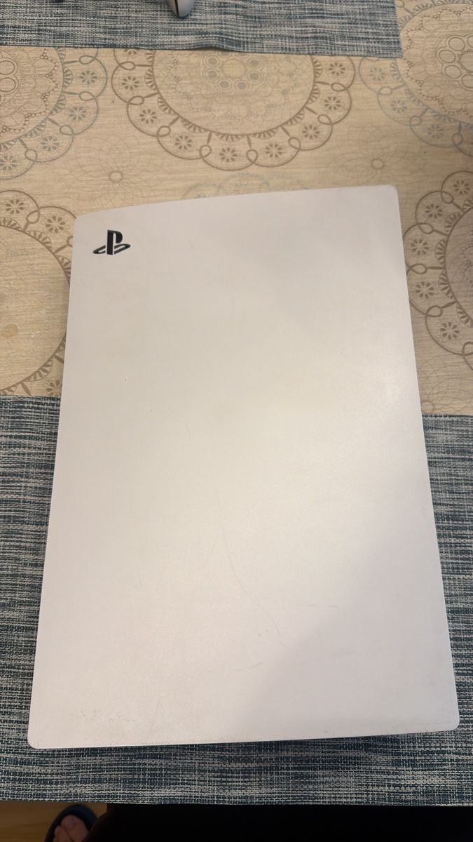 Sony Consoles: PlayStation 5 Console,  – D'occasion à Rorschach par ade_2yz9 2