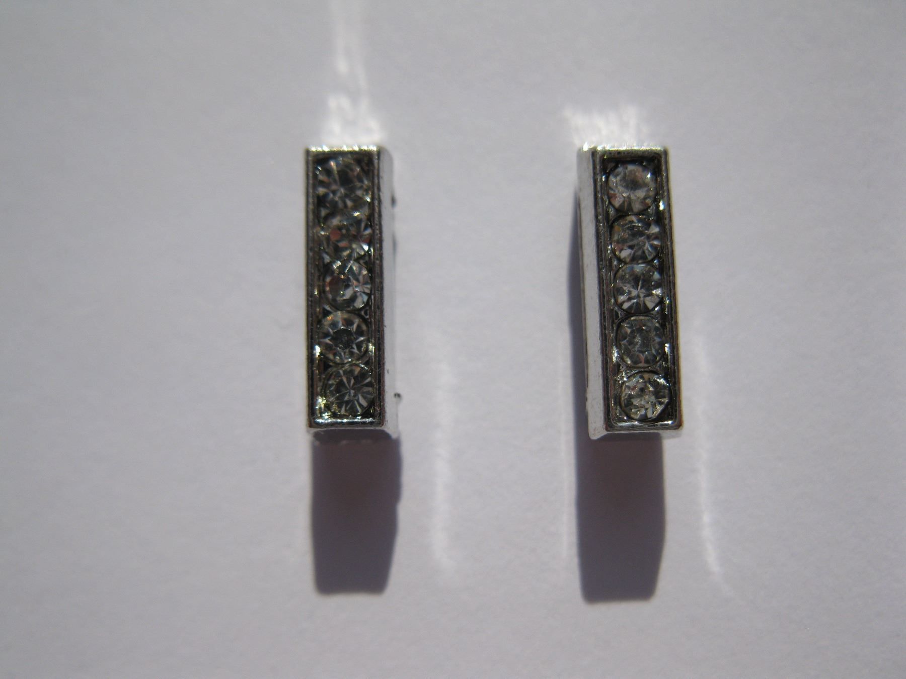 Perlen (unechte): 2 Schiebeperlen mit Strass, gerade, 12mm – Neu und originalverpackt aus St. Margarethen TG von LuanaKa