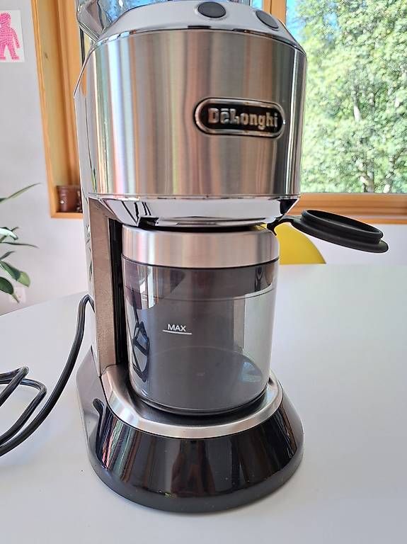De'Longhi Macchine per caffè & Macchine per espresso: Moulin à café Delonghi Dedica – Usato da La chaux-de-fonds venduto da shellshock 2