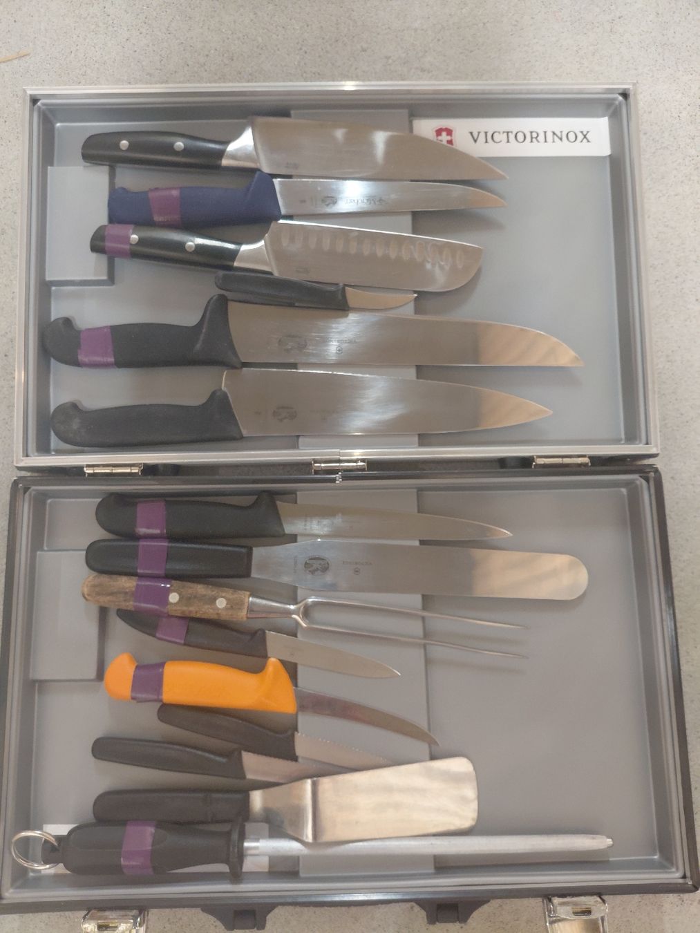 Victorinox Couteaux: Messerkoffer – D'occasion à Niederbipp par cra_9xqn 2