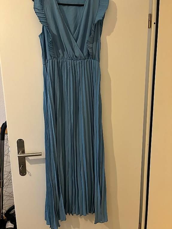 Vestiti: Hellblaues Kleid zu verkaufen – Usato da Unterkulm venduto da mic_7mvb 1