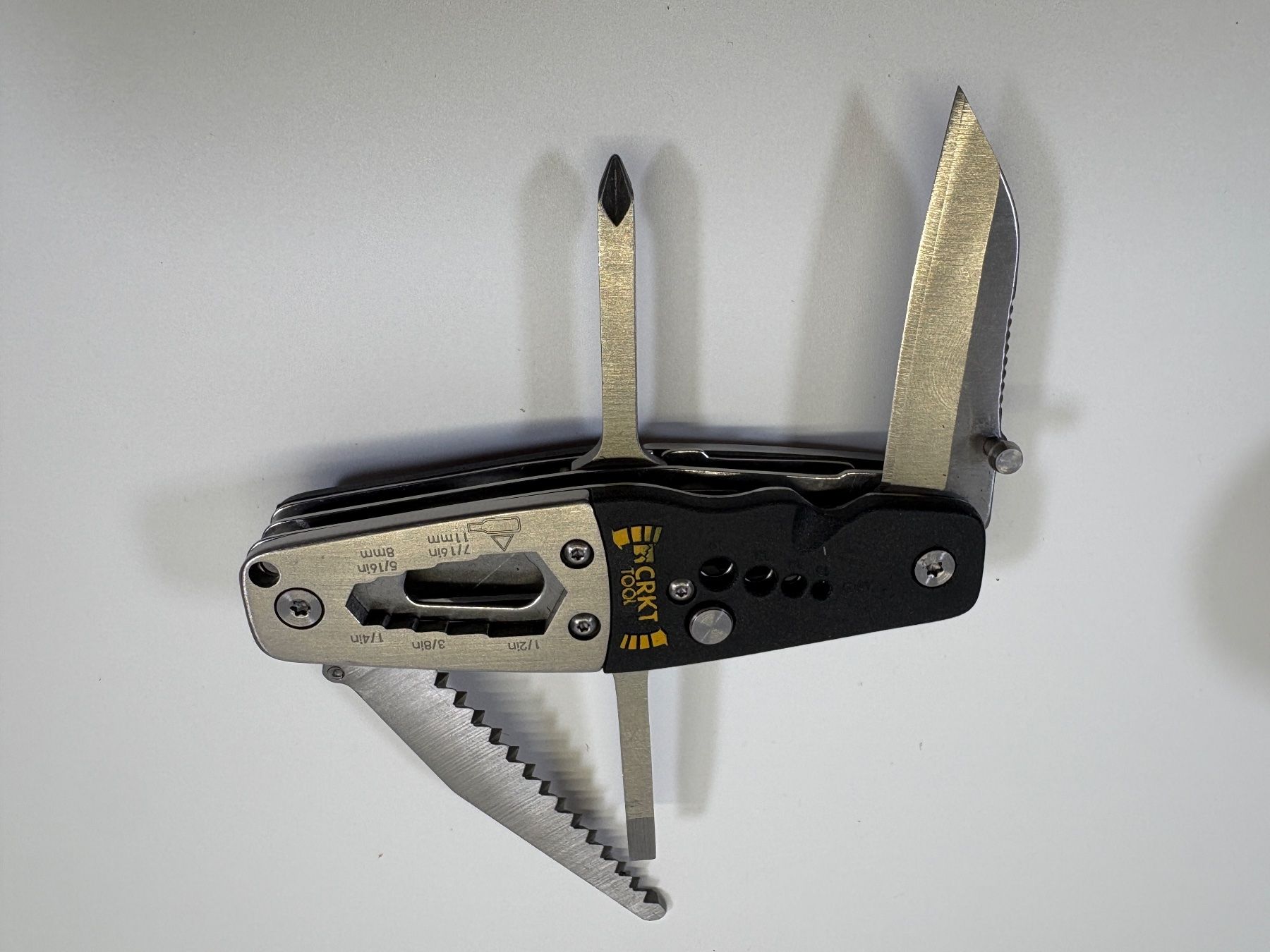 Tutti gli attrezzi: CRKT Multitool mit Bit-Set und Tasche – Usato da Elgg venduto da Jo_Naj 3