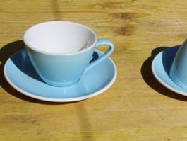 RÖSSLER TASSE HELLBLAU