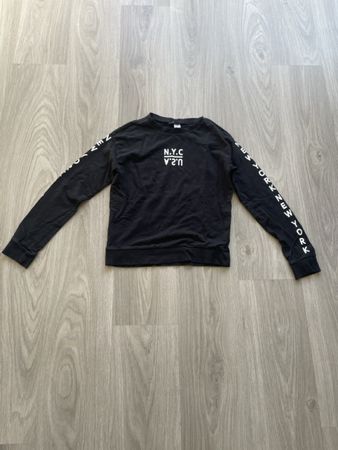 Schwarzer H&M Pullover "NYC" Grösse XS, Top Zustand!