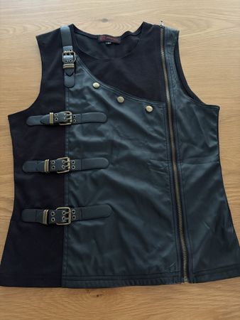 Gilet nero con zip e fibbie taglia S