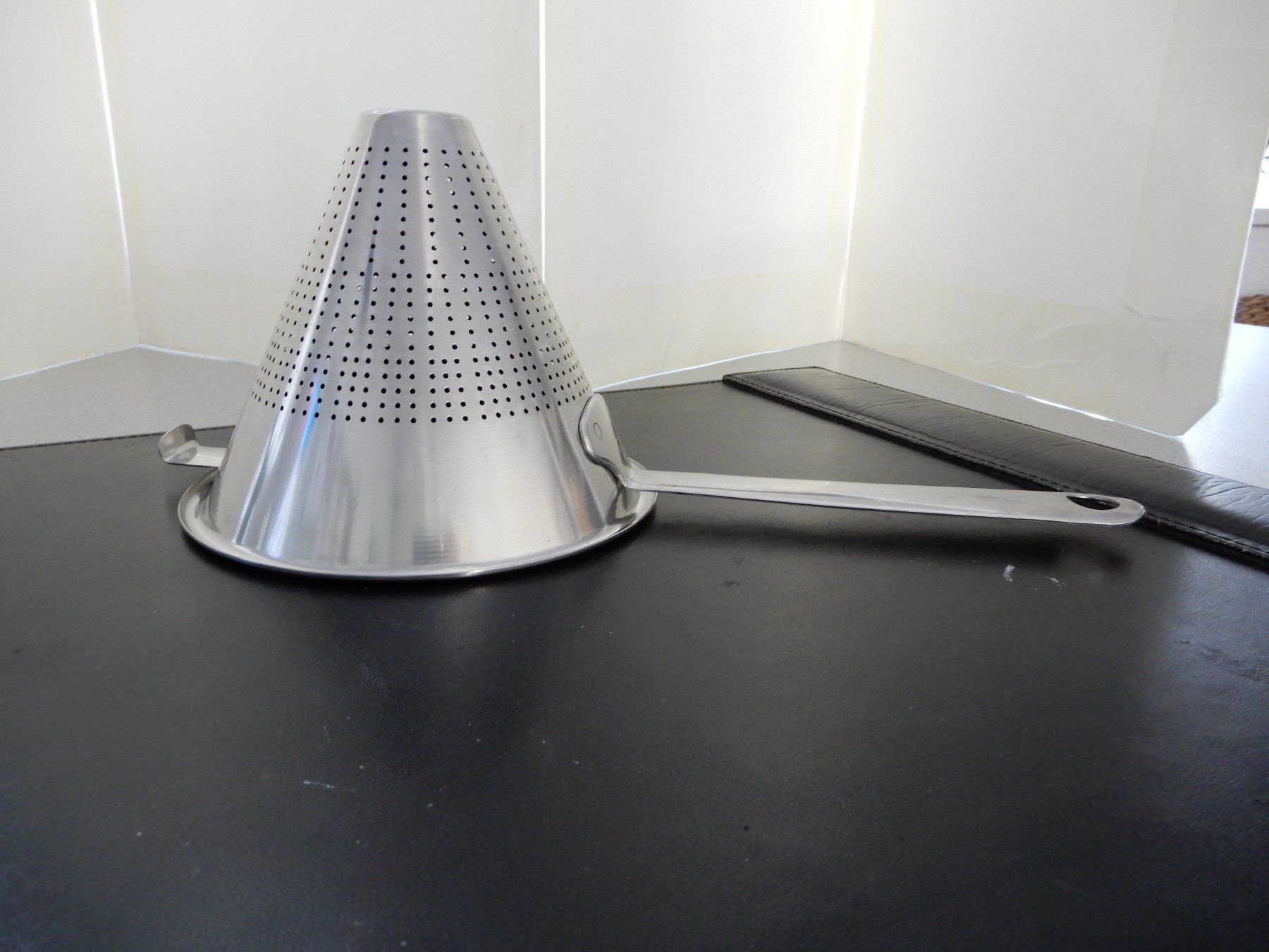 Rösle Elettrodomestici da cucina: Rösle Spitzsieb 14 cm – Usato da Burgdorf venduto da Liss