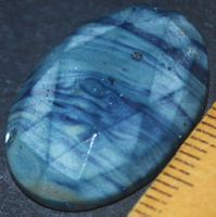 Cabochon L-2381 – Facettierter blauer Leland Obsidian –26x18
