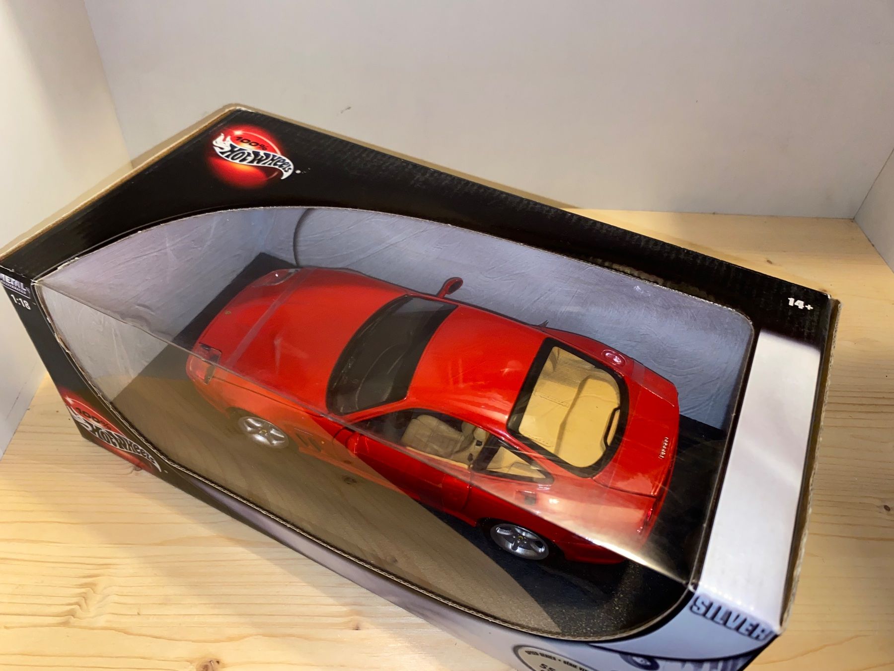 Ferrari Modellini d'auto: Ferrari 550 Maranello 1/18 – Nuovo (secondo la descrizione) da Wohlen AG venduto da PrivatSammlung 2