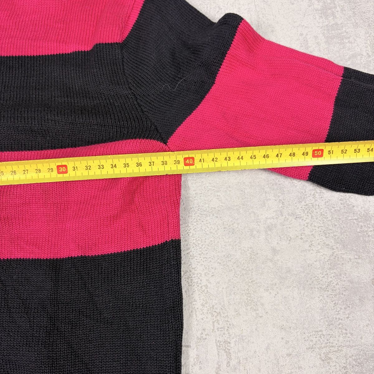 Ralph Lauren Maglioni & Felpe: Pull Ralph Lauren Sport rayé rose et noir - Taille M – Nuovo (secondo la descrizione) da Neuchâtel venduto da aliceguins 7