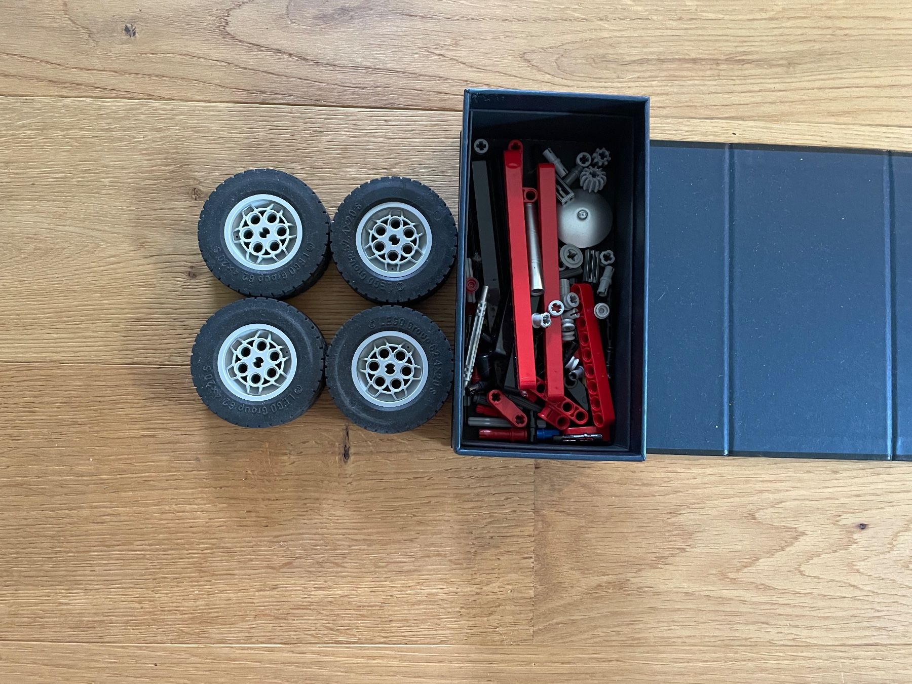 Lego Giocattoli: Lego Technik Abschlepptruck 8285 – Usato da Luzern venduto da nie_5jwd 4