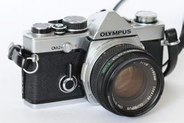 Analoge Kamera Olympus OM-2n / F. Zuiko 50mm f1,8