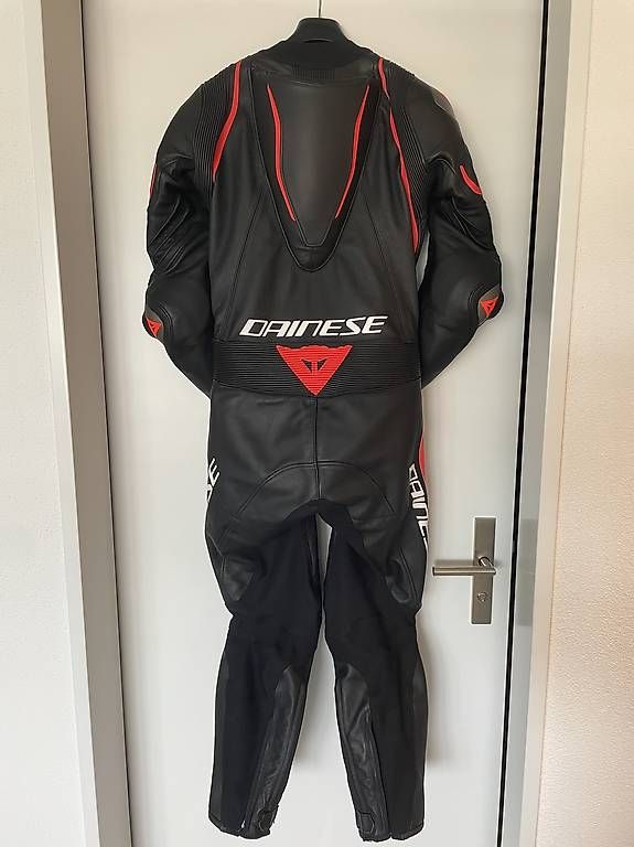 Completi: Dainese Laguna Seca and Carbon 4 Long – Usato da Hünenberg See venduto da Leo_MS24 1