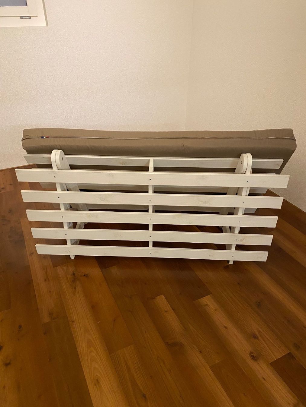 Sofas: Futon Schlafsofa Roots – Gebraucht aus Biberstein von Miana2 2