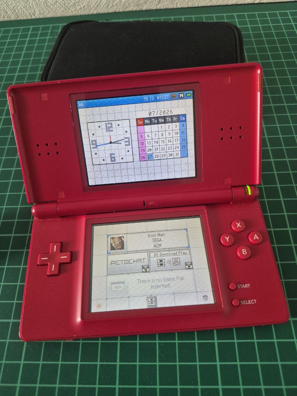 Nintendo Konsolen: Nintendo DS Lite Red + Iron Man, Case and Charger – Neu (gemäss Beschreibung) aus Meyrin von Retro-GZ 1