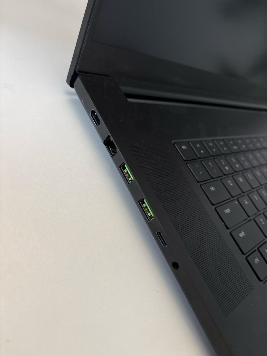 Razer Notebooks: Razer Blade 17 – Gebraucht aus Basel von lau_vr2d 2