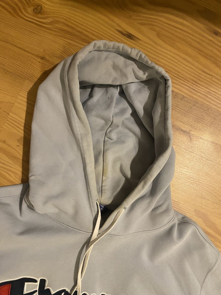 Champion Maglioni & Felpe: Pullover Hoodie Champion hellblau L – Usato da Oberbuchsiten venduto da DjComix 2