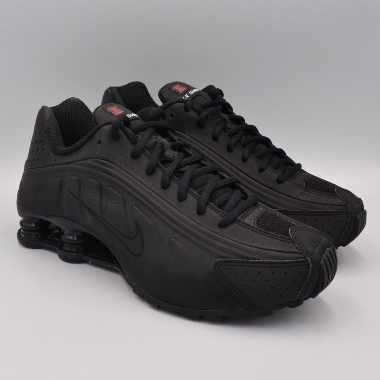 nike shox black