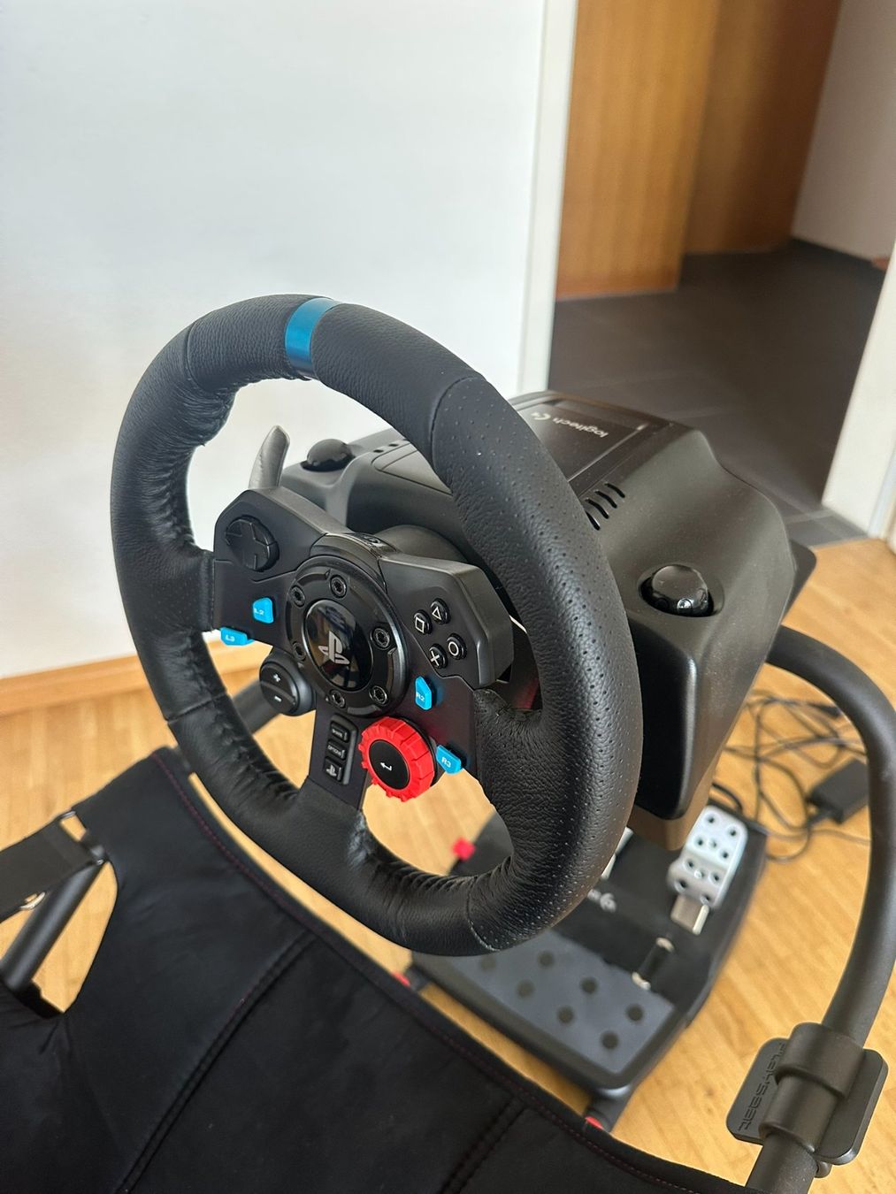 Giochi: Komplettes Rennsimulator-Set! Playseat Challenge + Logitech – Usato da Laufen venduto da silvantschan 1