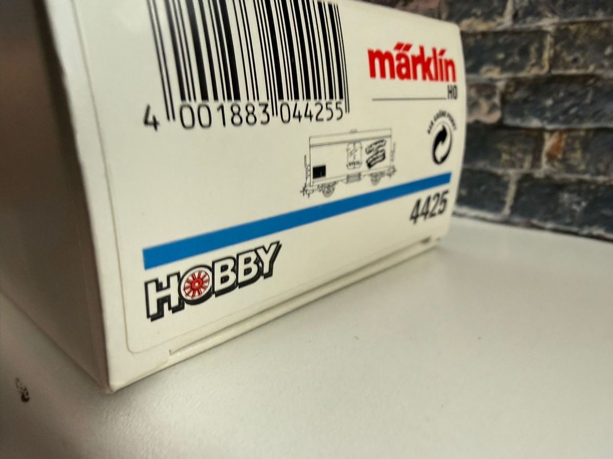 Märklin Modellini di ferrovie: Märklin H0 4425 Güterwagen Vivil – Usato da Altdorf UR venduto da modellbau-widmer 1
