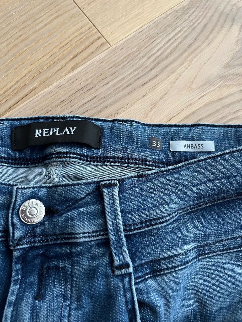 Replay Jeans: Replay Ambass Jeans Gr. 33/34 – Usato da Meilen venduto da Masupilamy 1