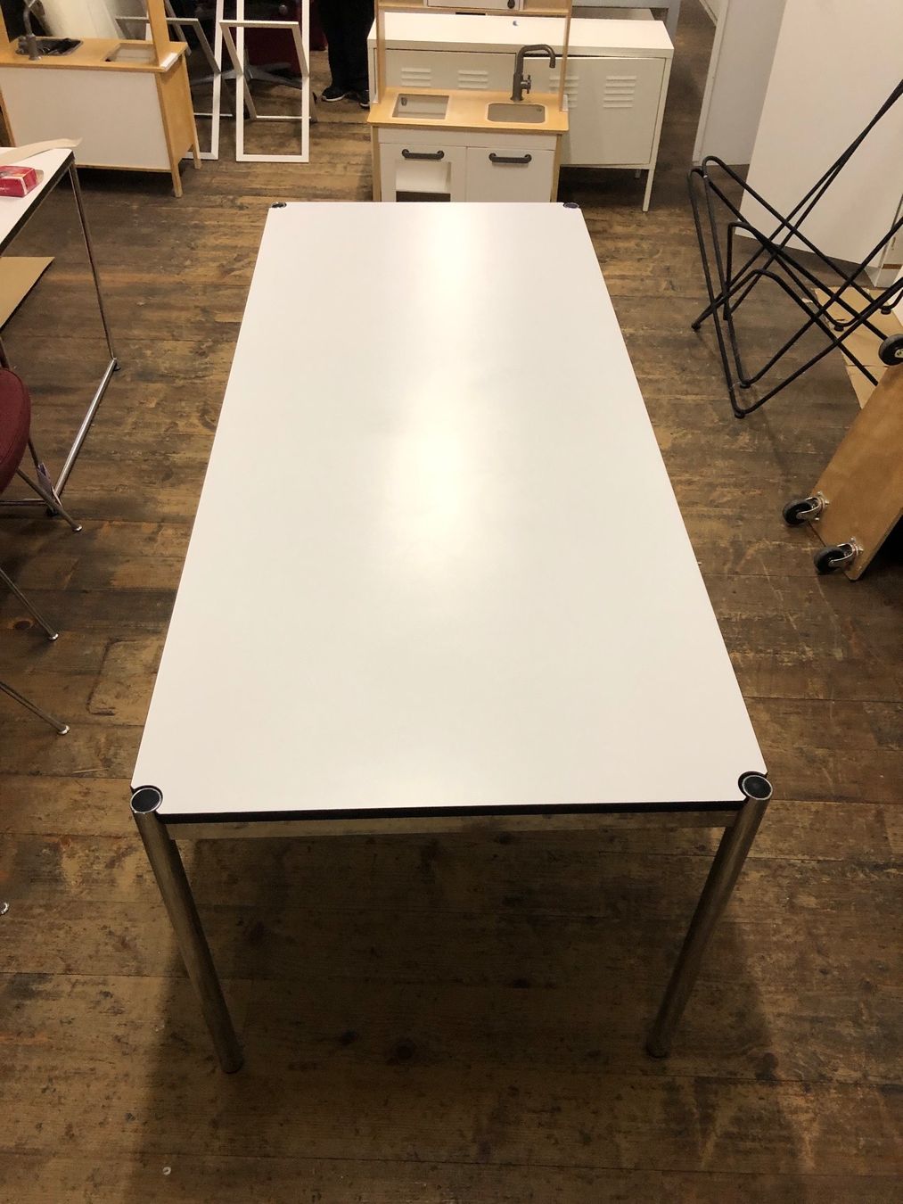 USM Schreibtische: USM Haller Tisch 175x75cm in perlgrau – Gebraucht aus Wil SG von HappyC 1