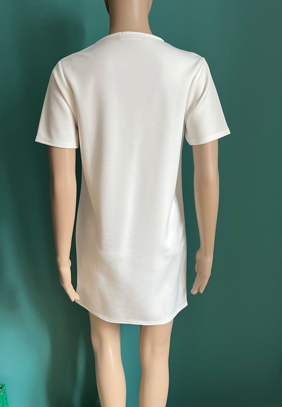 Kleider: MISSGUIDED Kleid 🤍 – Gebraucht aus Zürich von ClosetQueen 4