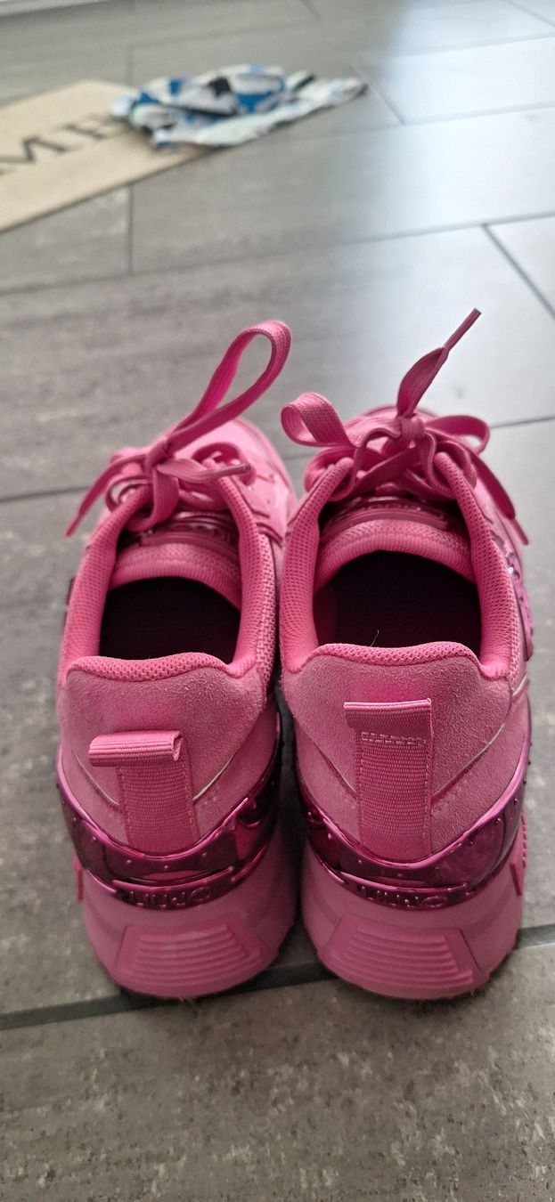 Liu Jo Damenschuhe: LIU JO Turnschuhe Gr. 38 – Gebraucht aus Aarau von Harry33 1