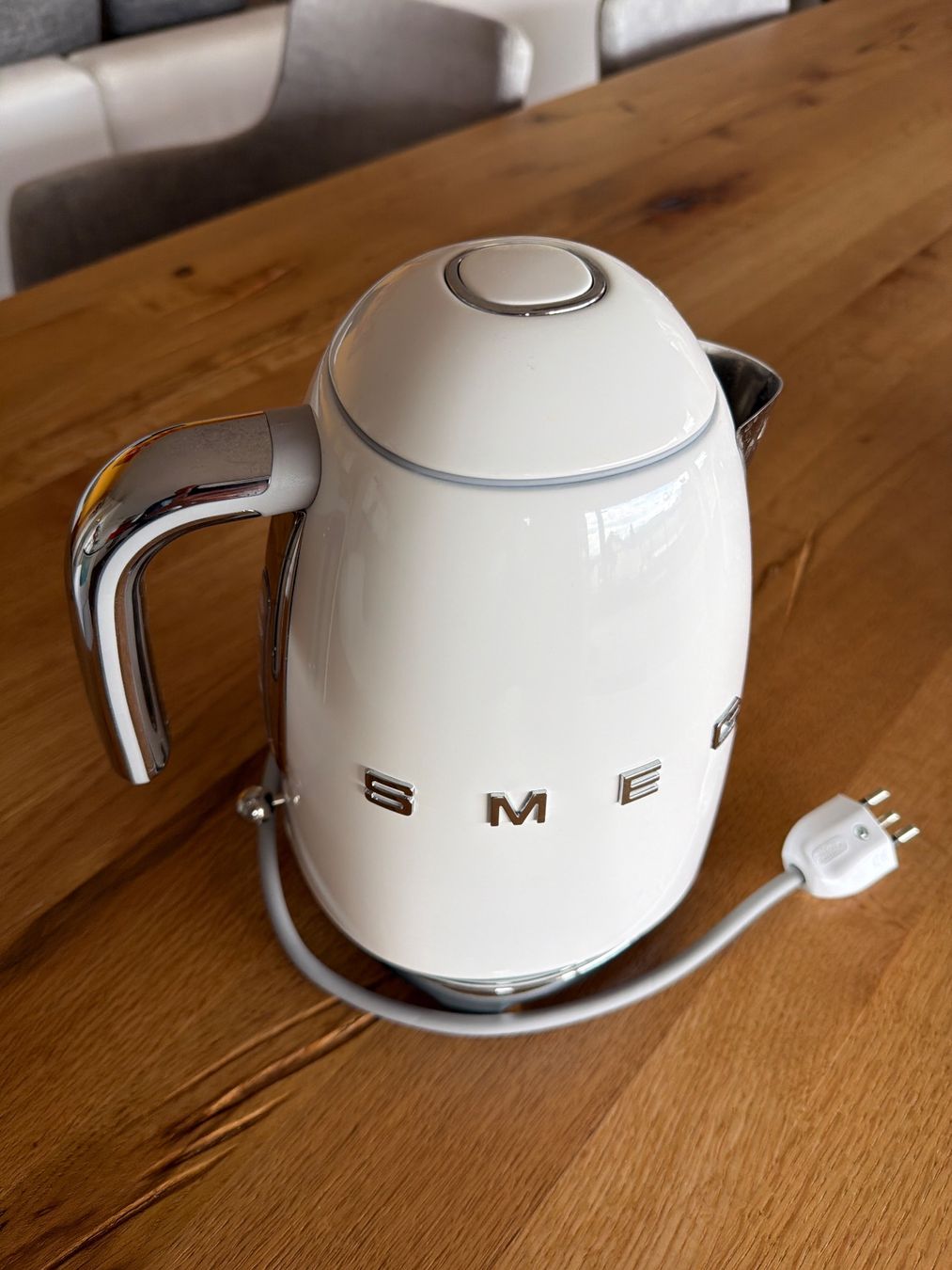 Wasserkocher: Wasserkocher SMEG 1.7L – Gebraucht aus Benken SG von Ort 2