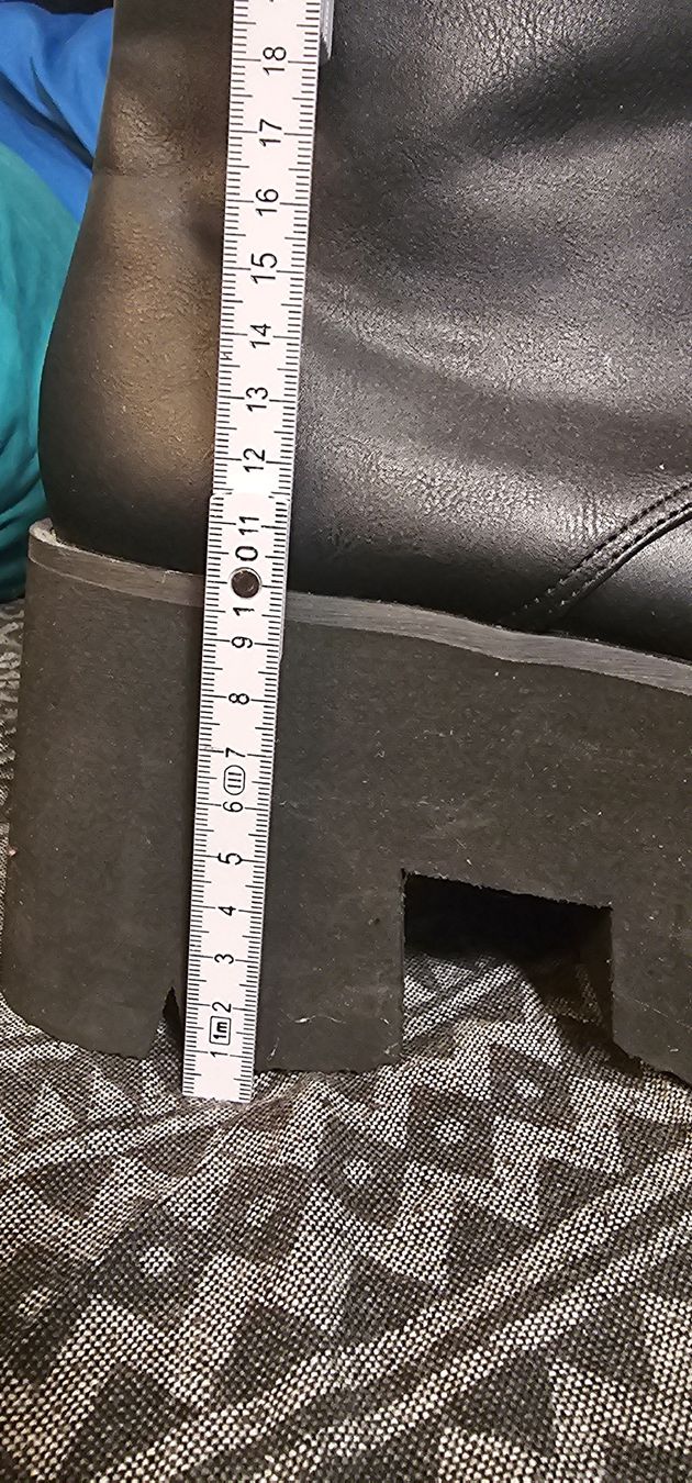 Scarpe da donna: Demonia Gr.41 Stiefeletten Gothic Neu – Nuovo (secondo la descrizione) da Zürich venduto da Daniela51 3