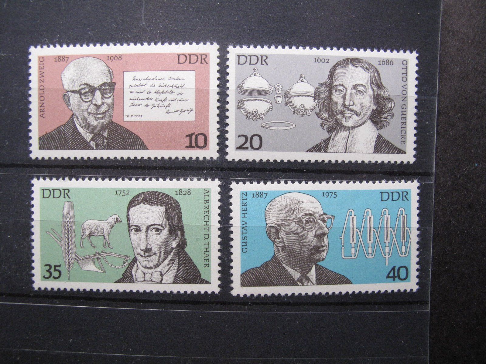 Tutti i francobolli: DDR 1977 Bedeutende Persönlichkeiten ** – Usato da Wil SG venduto da fva01