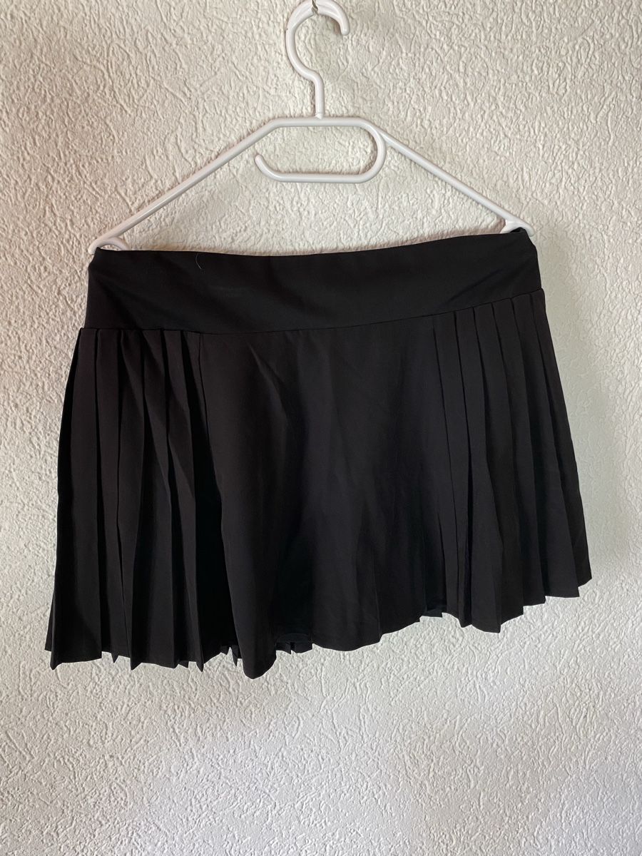 H&M Gonne: Tennisrock von H&M Move – Usato da Emmen venduto da Linda-Bachmann