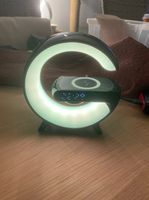 Moderne Nachttischlampe