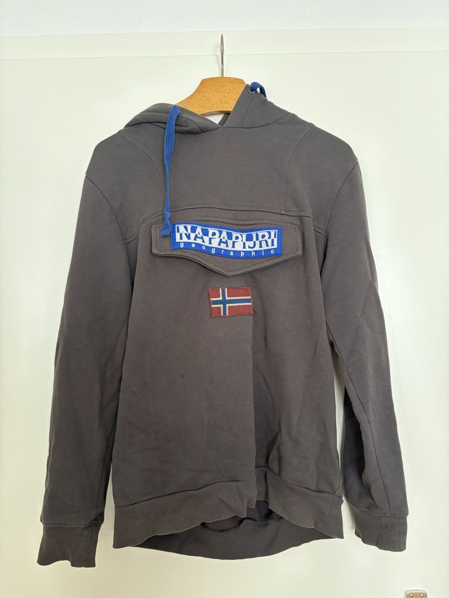 Napapijri Pulls & Sweat-shirts: Kapuzenpullover – D'occasion à Fribourg par ann_f6js