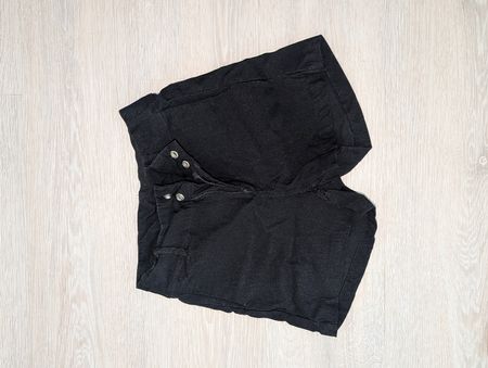 Kurze Hose schwarz Grösse S guter Zustand