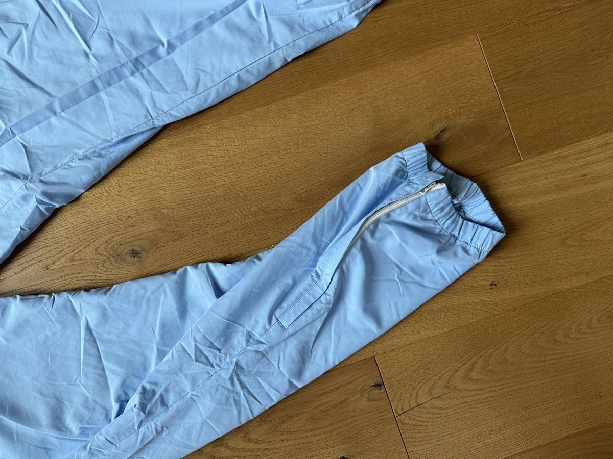 Lacoste Pantaloni: Lacoste Trackpants hellblau – Usato da Düdingen venduto da kleidungsmarktplatz 4